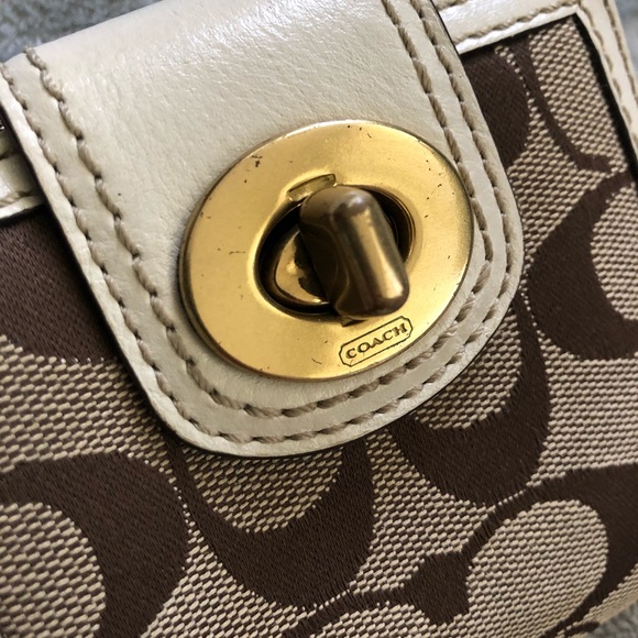 Coach wallet - Picture 2 of 6